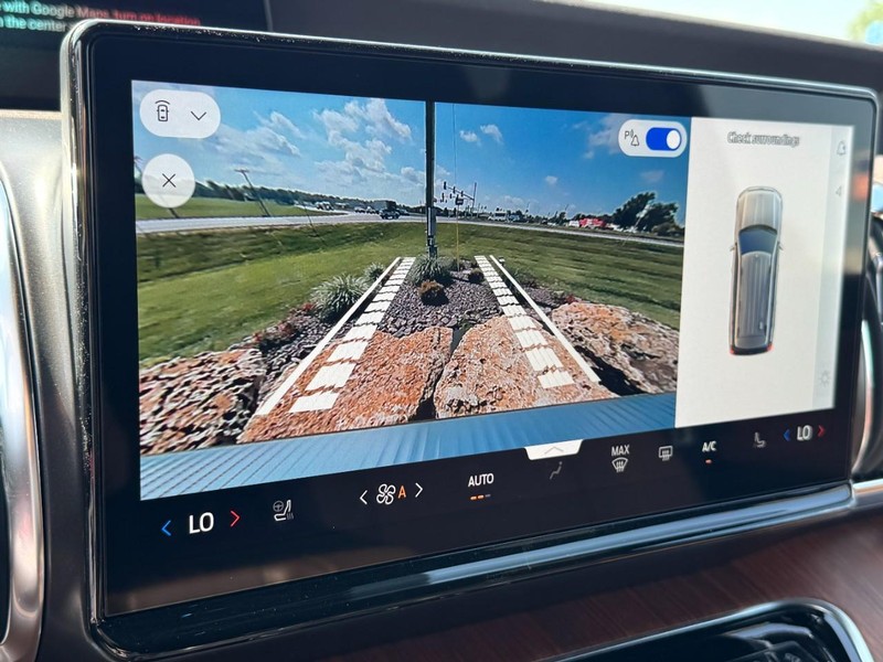 Ford Expedition Vehicle Image 12