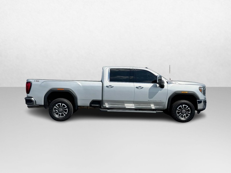 GMC Sierra 2500HD Vehicle Image 02
