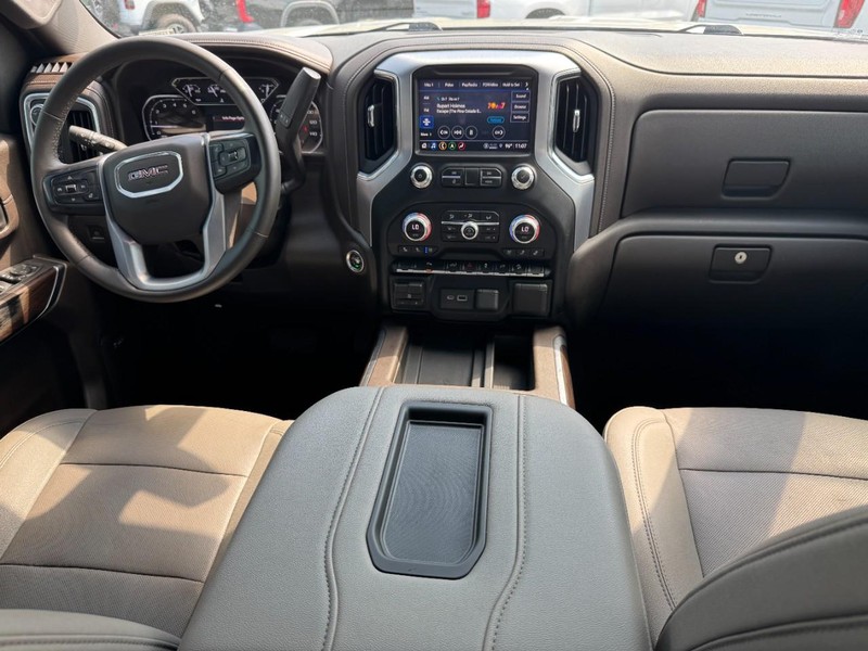 GMC Sierra 2500HD Vehicle Image 11