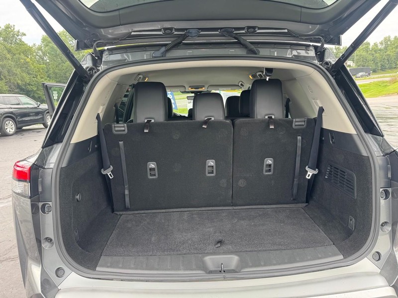 Nissan Pathfinder Vehicle Image 10