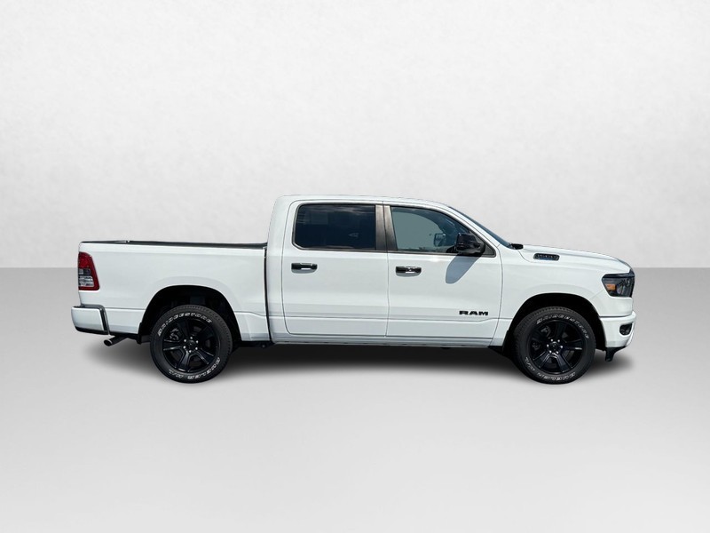 Ram 1500 Vehicle Image 02