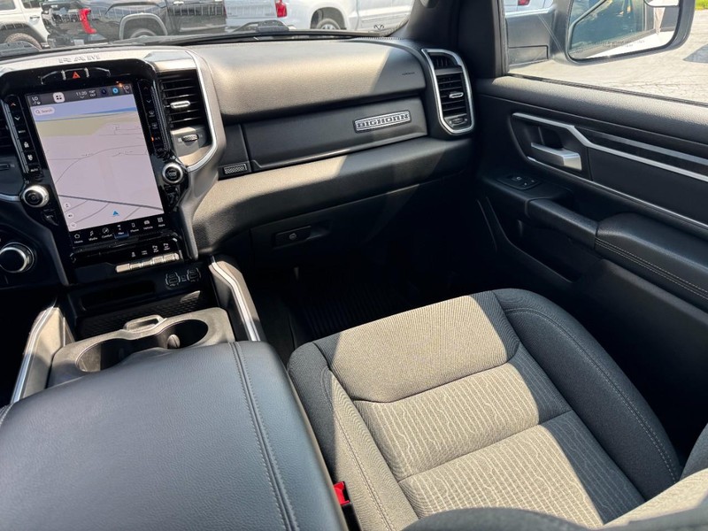 Ram 1500 Vehicle Image 15