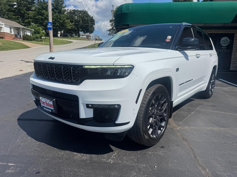 Jeep Grand Cherokee L Vehicle Image 03