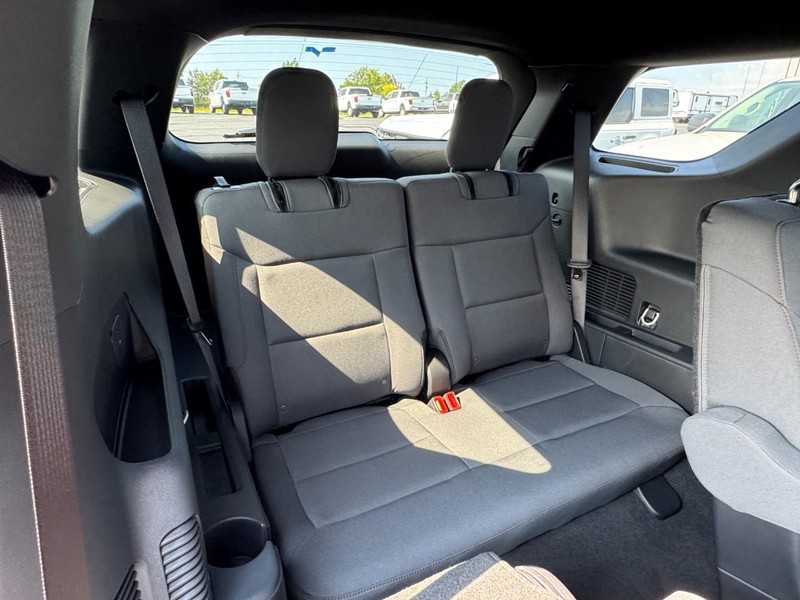 Ford Explorer Vehicle Image 06