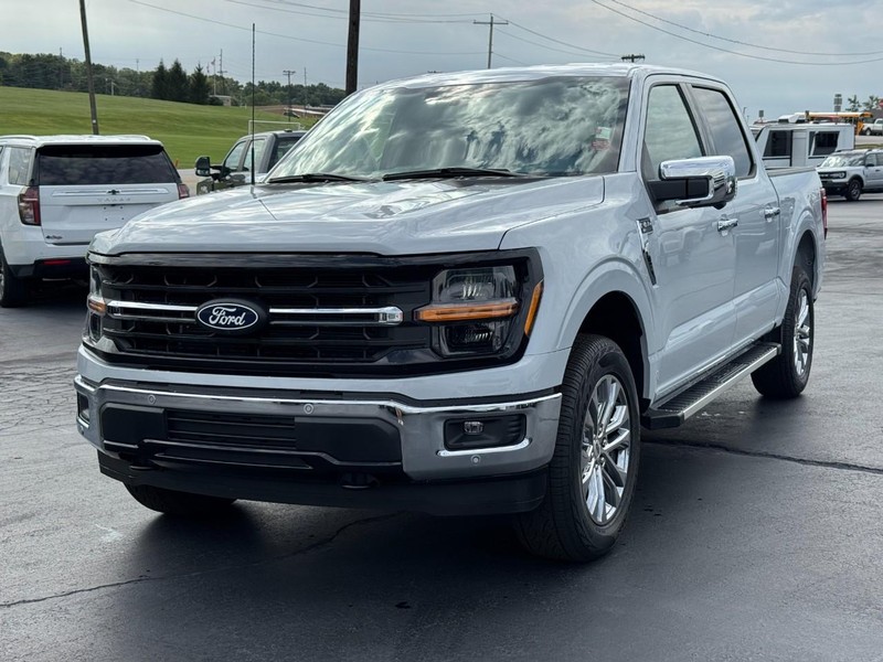 Ford F-150 Vehicle Full-screen Gallery Image 08