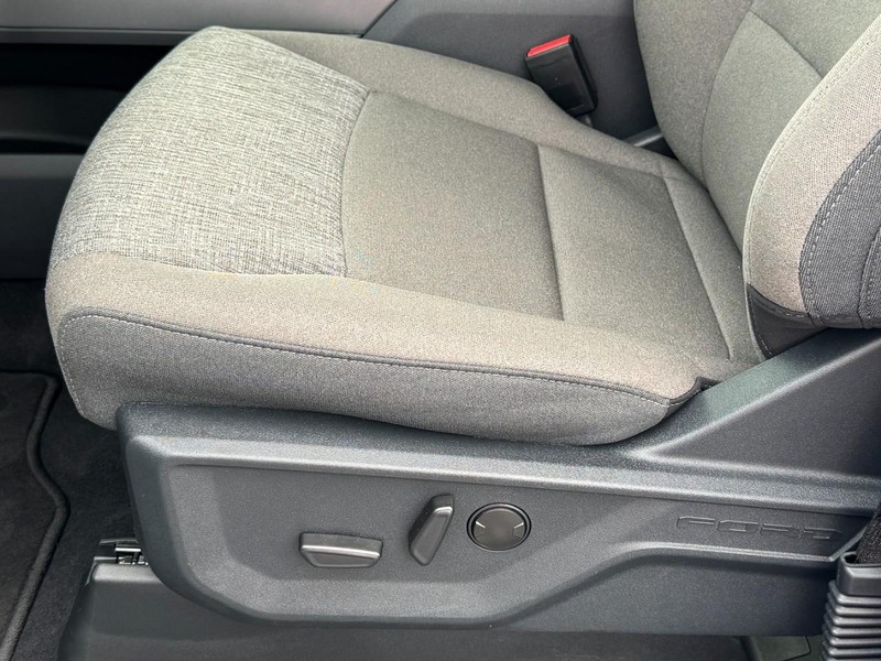 Ford F-150 Vehicle Full-screen Gallery Image 22
