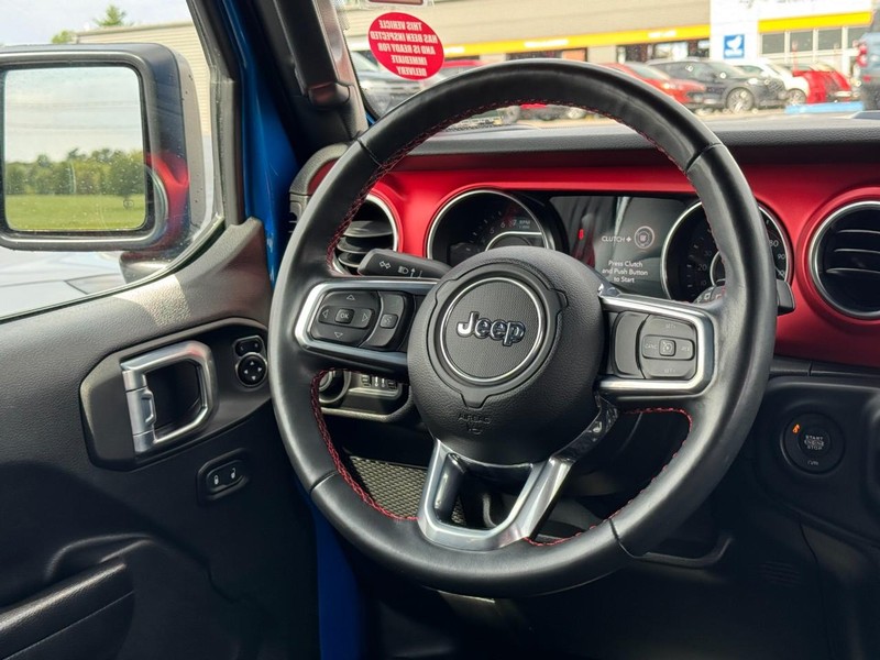 Jeep Wrangler Vehicle Image 12