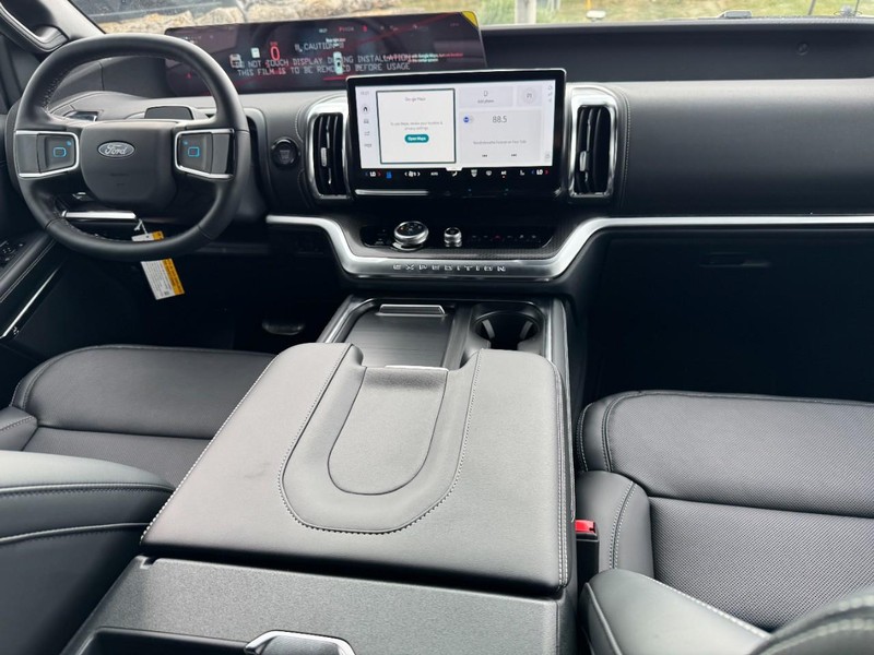 Ford Expedition Vehicle Image 07