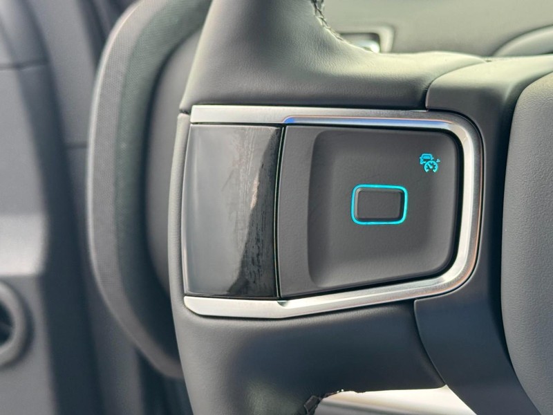 Ford Expedition Vehicle Image 11