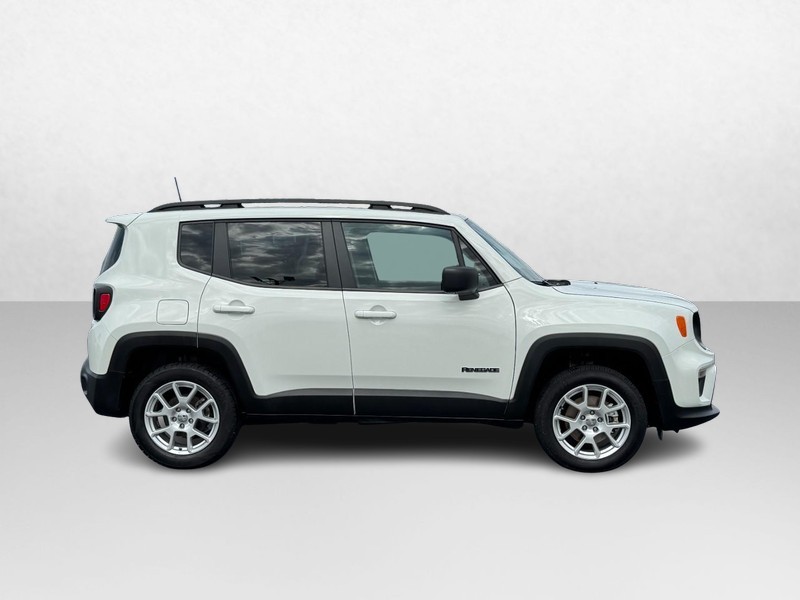 Jeep Renegade Vehicle Image 02