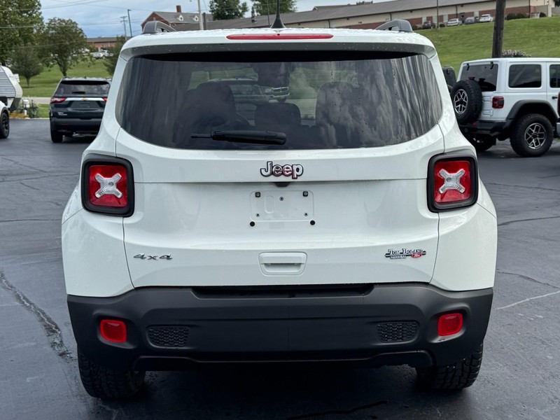 Jeep Renegade Vehicle Image 04