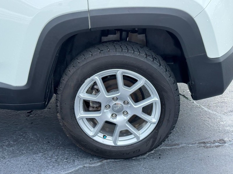 Jeep Renegade Vehicle Image 07