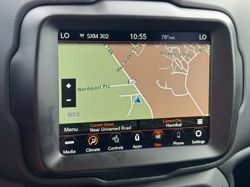 Jeep Renegade Vehicle Image 21