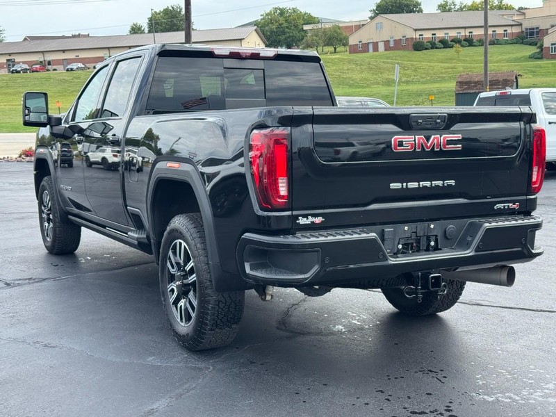 GMC Sierra 2500HD Vehicle Image 06