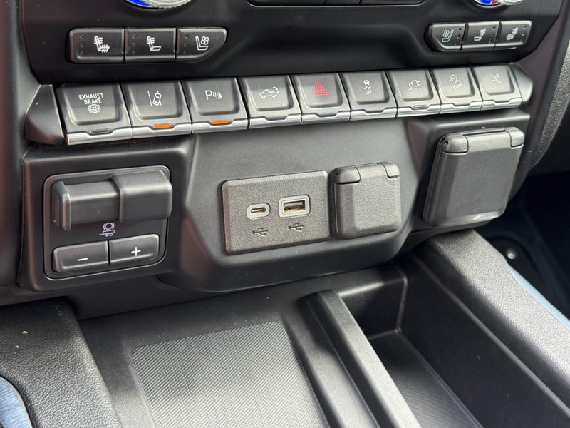 GMC Sierra 2500HD Vehicle Image 20