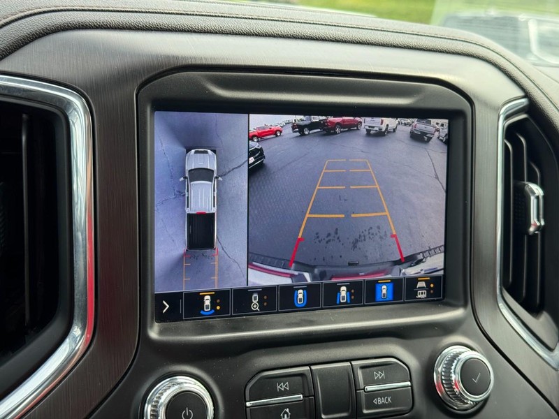 GMC Sierra 2500HD Vehicle Image 22