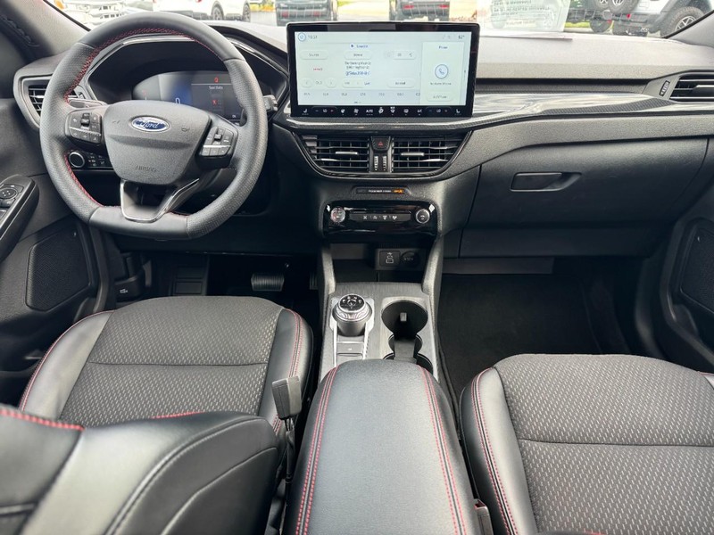 Ford Escape Vehicle Full-screen Gallery Image 11