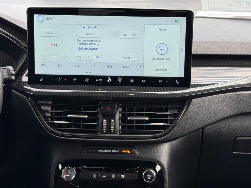 Ford Escape Vehicle Full-screen Gallery Image 13