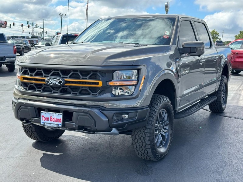 Ford F-150 Vehicle Full-screen Gallery Image 08