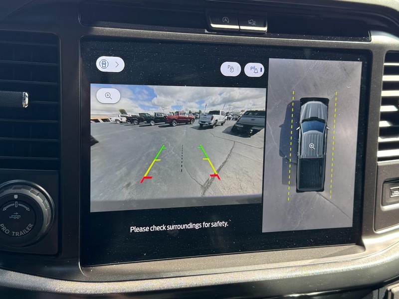 Ford F-150 Vehicle Full-screen Gallery Image 24