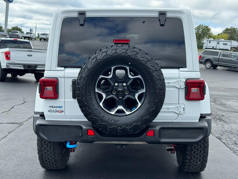Jeep Wrangler 4xe Vehicle Image 04
