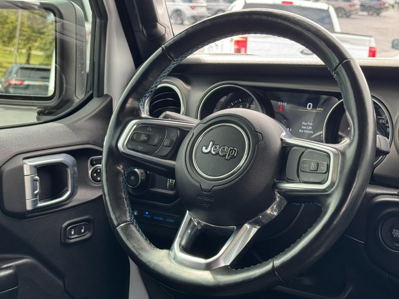Jeep Wrangler 4xe Vehicle Image 12