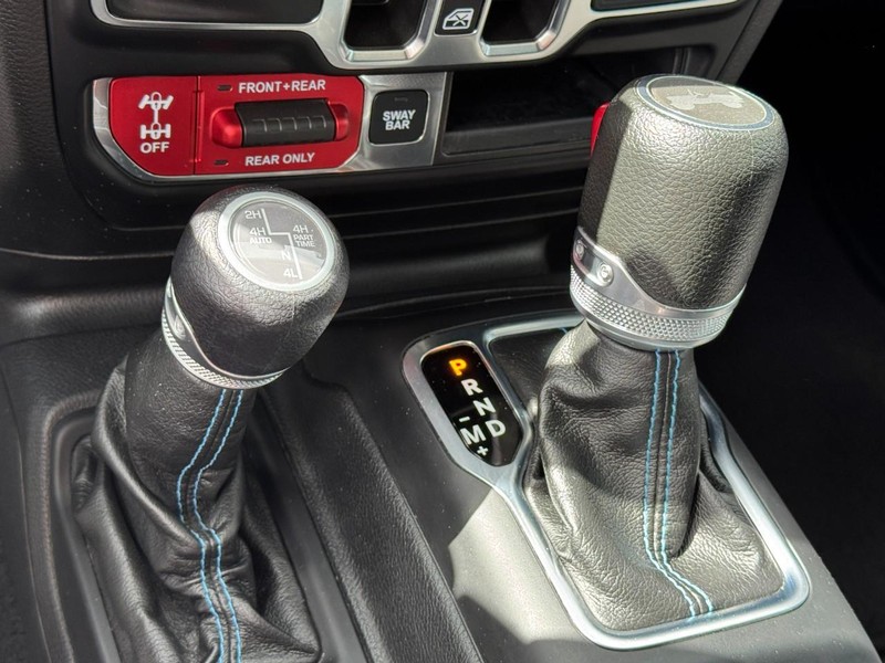 Jeep Wrangler 4xe Vehicle Image 19