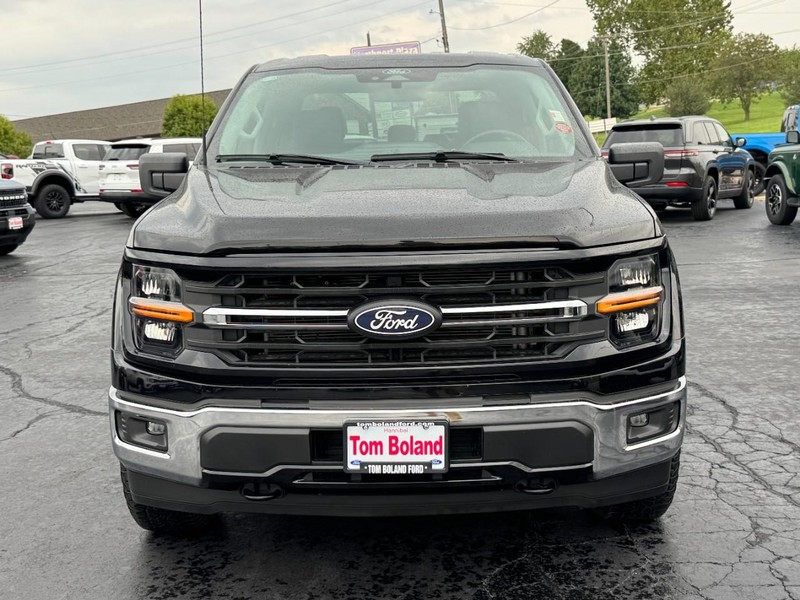Ford F-150 Vehicle Full-screen Gallery Image 09