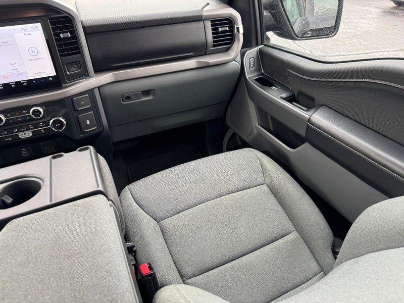 Ford F-150 Vehicle Full-screen Gallery Image 15