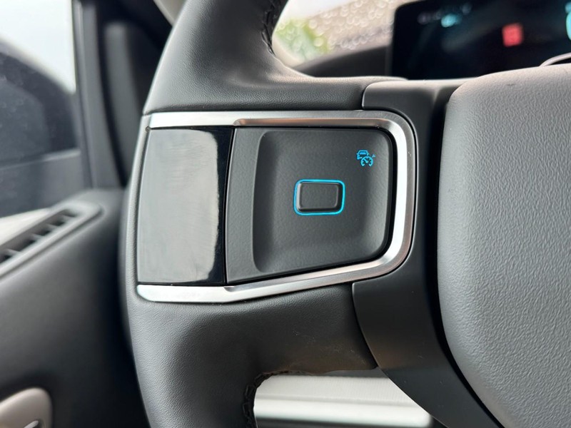 Ford Expedition Vehicle Full-screen Gallery Image 17