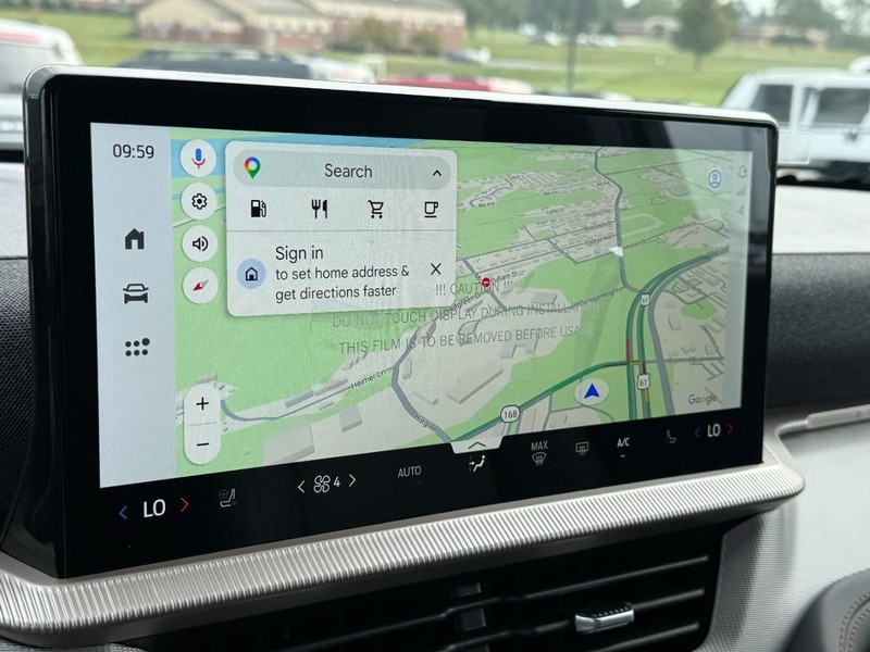 Ford Explorer Vehicle Image 15