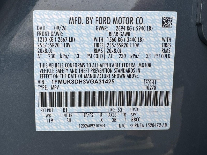 Ford Explorer Vehicle Image 18