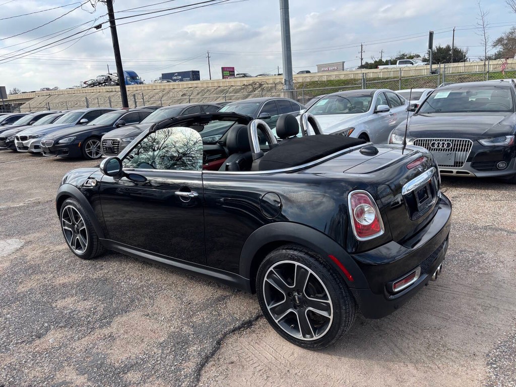 MINI Cooper Roadster Vehicle Full-screen Gallery Image 16