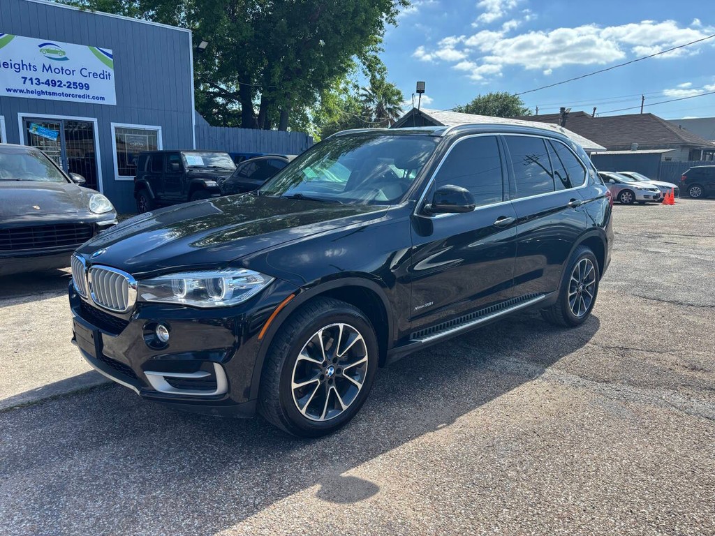 BMW X5 Vehicle Full-screen Gallery Image 09