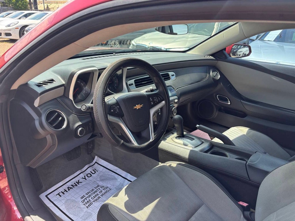 Chevrolet Camaro Vehicle Full-screen Gallery Image 07