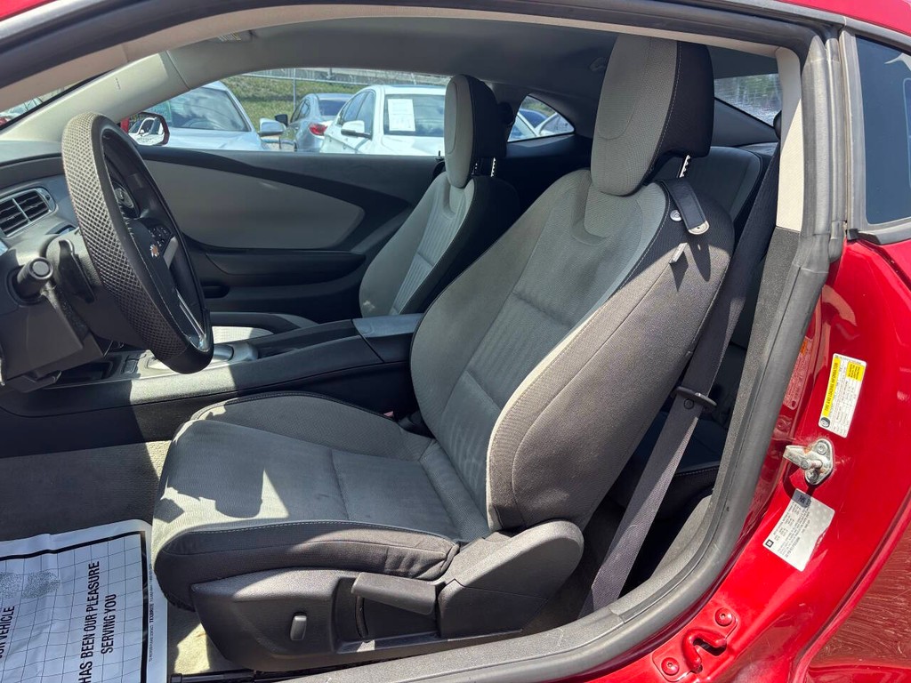 Chevrolet Camaro Vehicle Full-screen Gallery Image 08