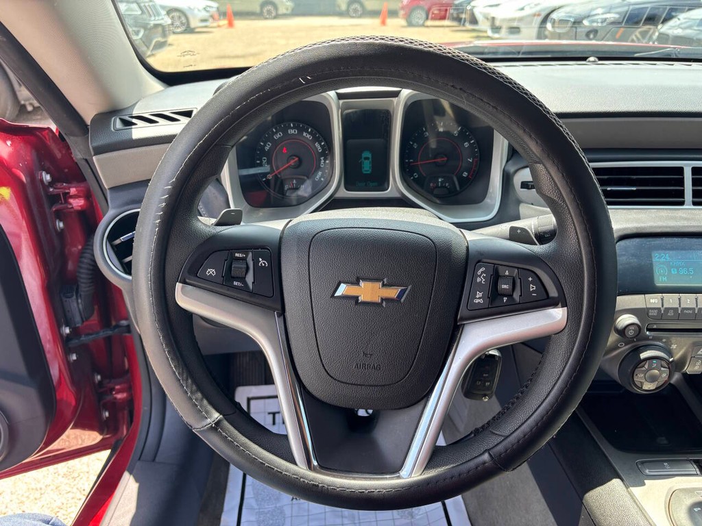 Chevrolet Camaro Vehicle Full-screen Gallery Image 15