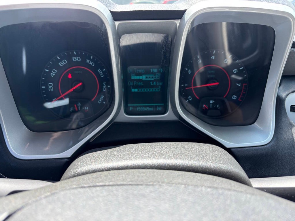 Chevrolet Camaro Vehicle Full-screen Gallery Image 16