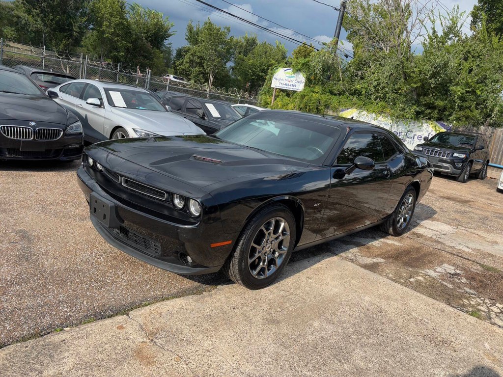 Dodge Challenger Vehicle Full-screen Gallery Image 05