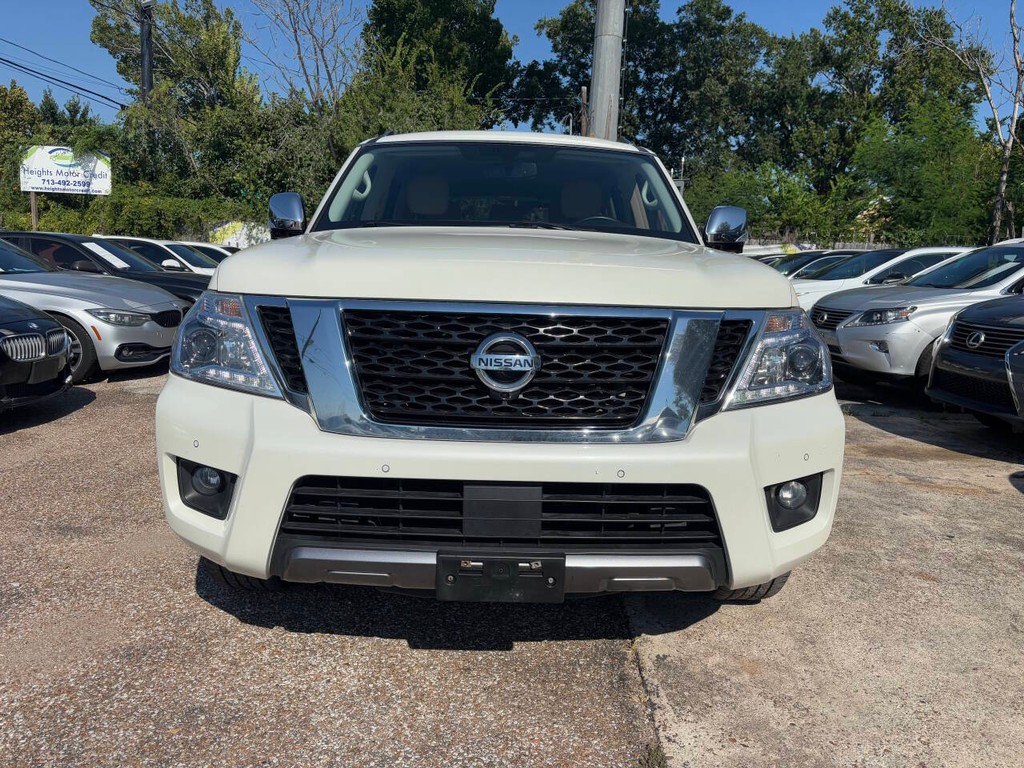 Nissan Armada Vehicle Full-screen Gallery Image 02