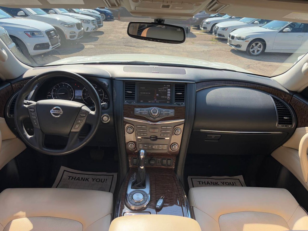 Nissan Armada Vehicle Full-screen Gallery Image 12