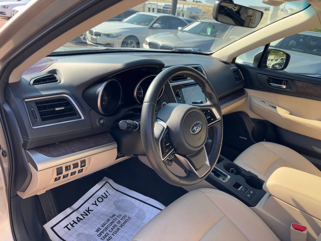 Subaru Outback Vehicle Full-screen Gallery Image 07