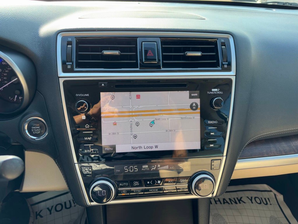 Subaru Outback Vehicle Full-screen Gallery Image 14