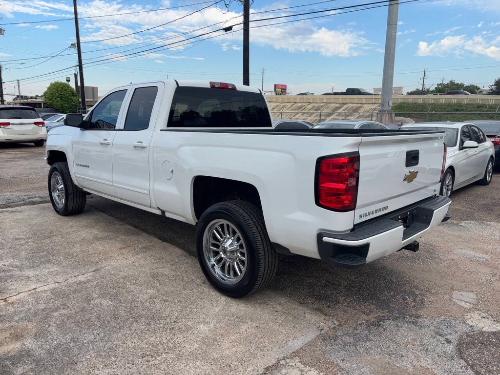 Chevrolet Silverado 1500 Vehicle Full-screen Gallery Image 05
