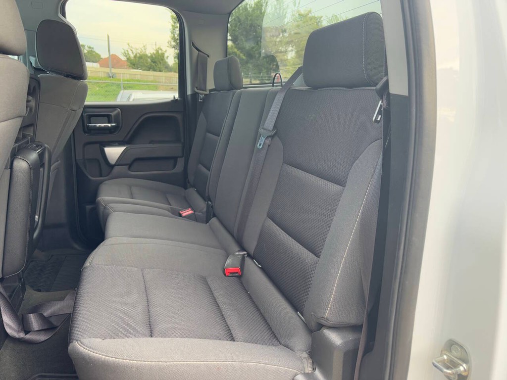 Chevrolet Silverado 1500 Vehicle Full-screen Gallery Image 11