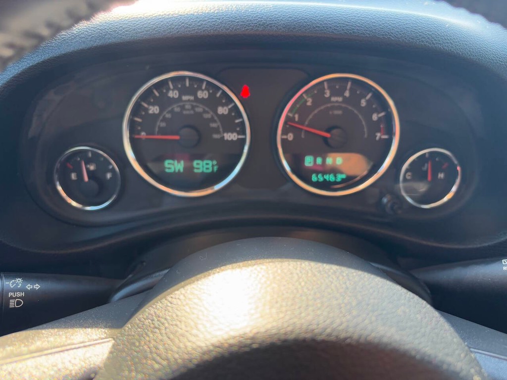 Jeep Wrangler Unlimited Vehicle Full-screen Gallery Image 20