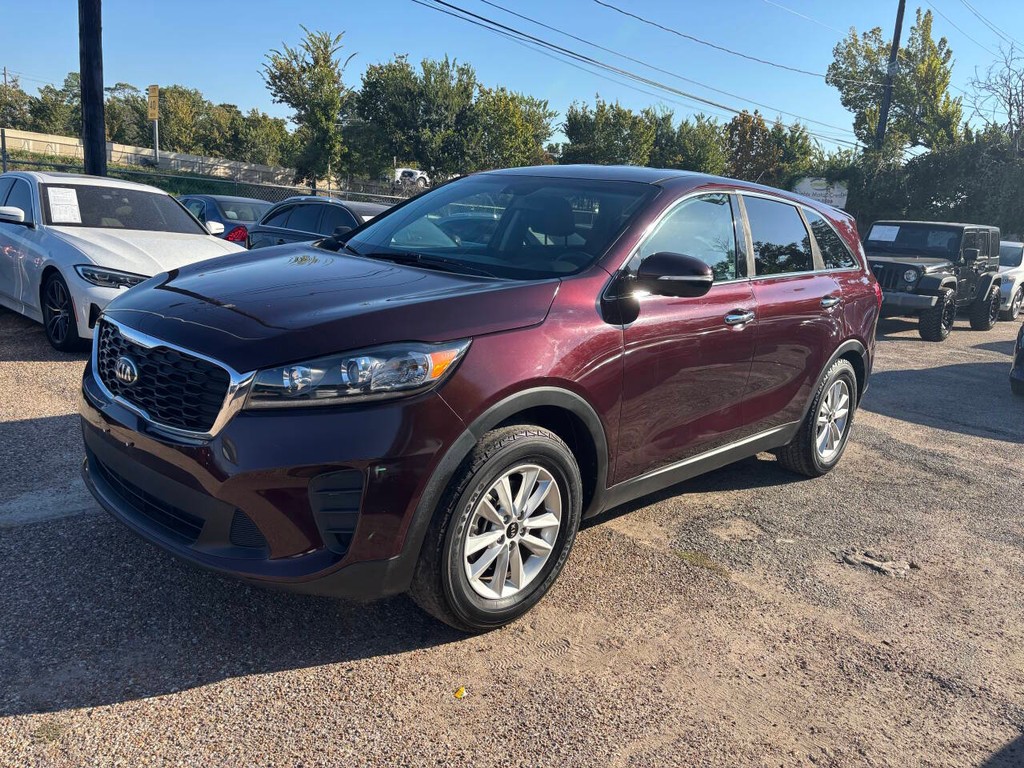 Kia Sorento Vehicle Full-screen Gallery Image 03