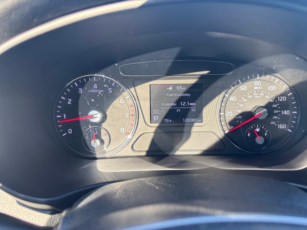 Kia Sorento Vehicle Full-screen Gallery Image 19