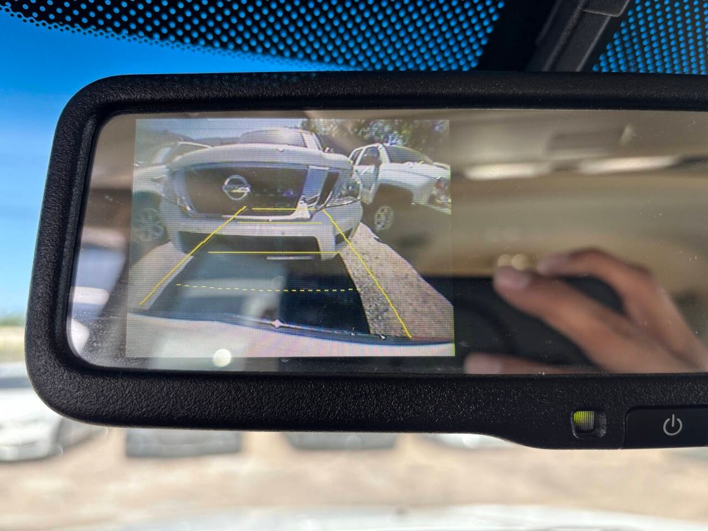 Acura MDX Vehicle Full-screen Gallery Image 17