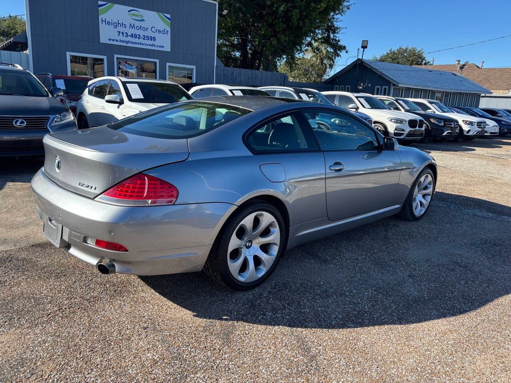 BMW 6 Series Vehicle Full-screen Gallery Image 07